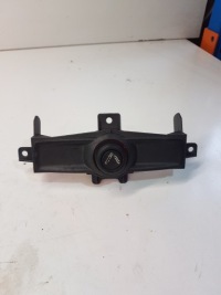 фото thumb №1, Роз'єм прикурювача задня audi a6 c6 4f0863351e