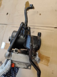 Bmw seria 3 e46 2.0d корпус фільтра пального з радіатор 2247411 Зі Шроту, фото thumb