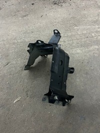 фото thumb №1, Праві кріплення крила кронштейн q7 ii 4m 3.0tdi