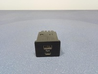 фото thumb №1, Ford mustang mach-e разъём port usb ml3t14f014ab