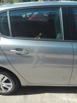 фото thumb №1, Двері праві зад peugeot 308 t9 kcac