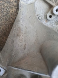 фото thumb №3, Audi q7 q8 4m0399263p кронштейн pod коробка передач