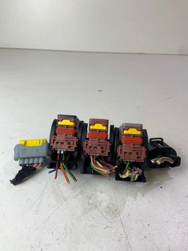 фото thumb №5, Штекери штекер роз'єм коробка запобіжників bsm r09 peugeot 207 citroen c