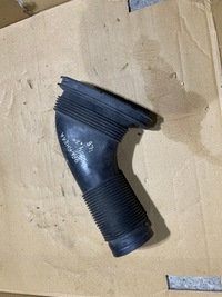 фото thumb №1, Porsche panamera 970 4.8 4s труба повітрозабірник повітря