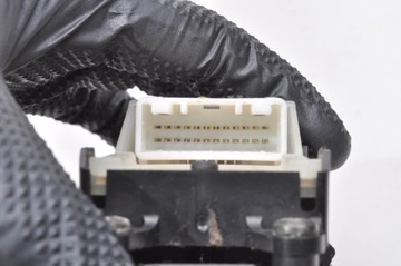 фото thumb №8, Toyota avensis ii t25 панель кнопка опускання скла 84802-05210-b0