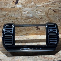 фото thumb №1, Рамка панель впуск воздуха citroen c5 aircross 9817118477