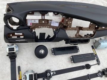 фото thumb №6, Alfa roemo giulia панель капот консоль подушки