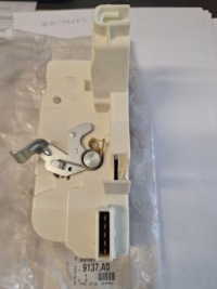 фото thumb №1, Замок двері лівих задніх peugeot 307 оригінальний номер 9137a0