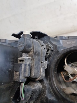 фото thumb №15, Лампа ліва перед megane ii fl eu