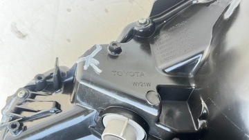 фото thumb №14, Toyota corolla e16 рестайлінг лампа права 16-19 8111002l50 eu 81110-02l50