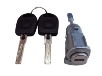 фото thumb №1, Левая вкладка замок замки дверь vw polo 9n 9n3 6q0