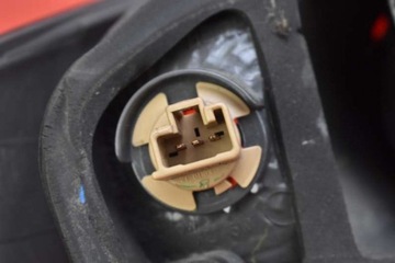 фото thumb №8, Лампа права зад задня 220-61974 mazda 6 1 i gg універсал рестайлінг 05-07