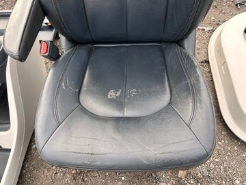 фото thumb №11, Сидіння сидіння салон диван спинка обшивки комплект chrysler pacifica 2017+