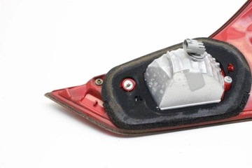 фото thumb №12, Левая лампа крышки багажника toyota auris _e18_ 05170237 1.8l 2014