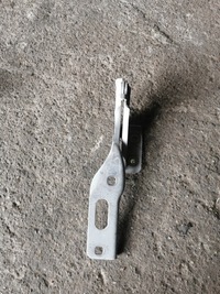 фото thumb №1, Петля капот лівий seat leon iii 5f 5f0823301a