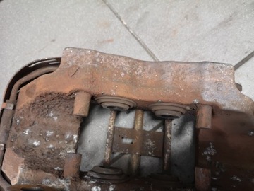 фото thumb №6, Суппорт тормозной левый зад vw touareg 7l brembo