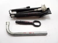 фото thumb №1, Домкрат ключ болт audi a1 8x