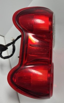 фото thumb №10, Лампа задняя правая сторона nissan nv200 2009 - 2025