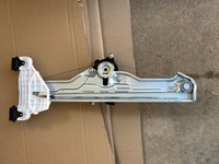 фото thumb №1, Kia sportage v 23r подъемник стекло перед правый 82460r2010 82402-r2010