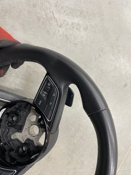 фото thumb №16, Кермо багатофункціональна a4 b9 a5 8w шкіра зрізана пелюстки