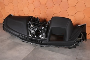 фото thumb №11, Bmw m8 f92 f93 оригінальна панель роздавальна консоль nappa silverstone hud