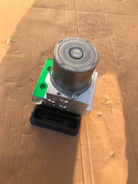 фото thumb №1, Насос abs audi q7 4m 4m6614517at