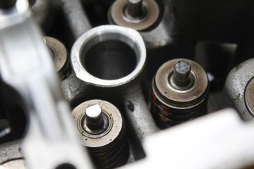 фото thumb №6, Головка cud audi a8 d4 q7 cayenne 4.2 tdi 0574d