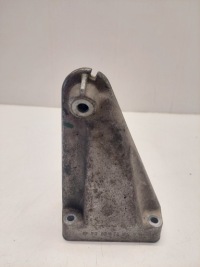 фото thumb №1, Кронштейн двигателя mercedes w211 a6112230804