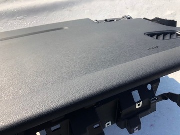 фото thumb №6, Porsche macan 95b панель консоль подушки ремені