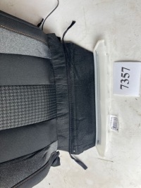 фото thumb №4, Спинка сидіння 5008 ii правий перед