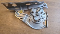Петля капота правый  porsche cayenne механизм 9y0823302d 9y0823302d Недорого, фото thumb