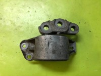 фото thumb №1, Кронштейн подушка двигателя fiat punto evo 137090cvtt