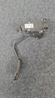 фото thumb №1, Потенциометр педали газа renault trafic ii 7700313060 оригинал