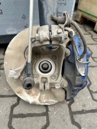 фото thumb №5, Bmw 1 f40 м-пакет поворотный кулак диск суппорт правая передняя правое перед