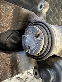 фото thumb №7, Супорт правий задня audi a6 c8 4k04068