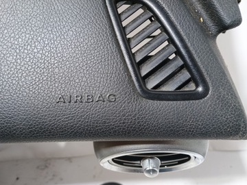 фото thumb №6, Mercedes w205 w 205 передний рестайлинг beż dół панель консоль подушка безопасности ремни оригинал