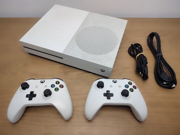 KONSOLA MICROSOFT XBOX ONE S 500gb + 2 PADY + OKABLOWANIE - KOMPLET