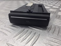 фото thumb №1, Полка бардачок audi a3 8p 1.6 mpi 8p0941651