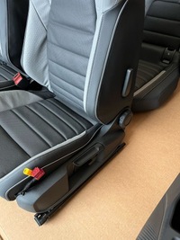 фото thumb №6, Сиденья диван обшивки vw golf viii 8 r line кожа подогрев электрические память