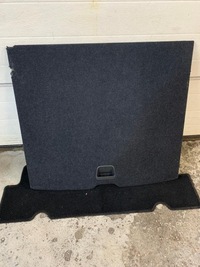 фото thumb №1, Volvo xc40 пол обшивка багажника задняя