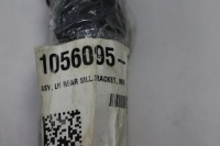 Tesla model x кронштейн поріг дверей задня ліва Оригінал, фото thumb