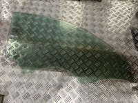 фото thumb №1, Скло двері перед права audi q2 ga 16- 81a845202 2019r