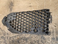 фото thumb №3, Jaguar f-pace r-sport решётка правая бампера перед