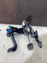 фото thumb №1, Renault master iii педаль педали 180101626r