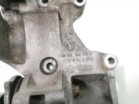 Vw passat кронштейн генератора 2.0 tdi 16v дизель 103kw 140 hp 038903315 Недорого, фото thumb