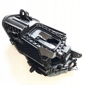 фото thumb №3, Mercedes c класс w205 рестайлинг корпус фара kpl