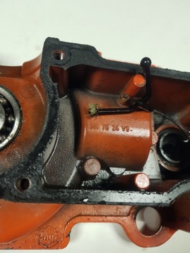 ПОЛОВИНА КАРТЕРА ЛЕВАЯ HUSQVARNA 50 51 55 ОРИГИНАЛ