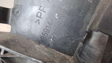 фото thumb №10, Крепление защита заглушка замка левый перед 30699109 volvo v50