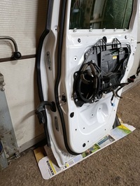 фото thumb №6, Land rover range rover evoque l538 2017 дверь задние