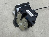 фото thumb №1, Hyundai i20 ii 5d замок двері лівий перед передній